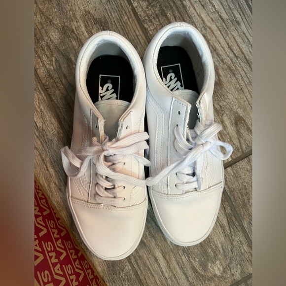 Vans Old Skool Classic Tumble Shoe - Picture 6 of 7